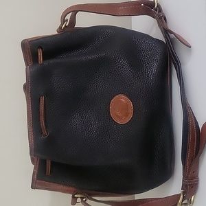 Gifted w/ Purchase 😍😍Vintage Dooney & Bourke Drawstring Bucket Bag